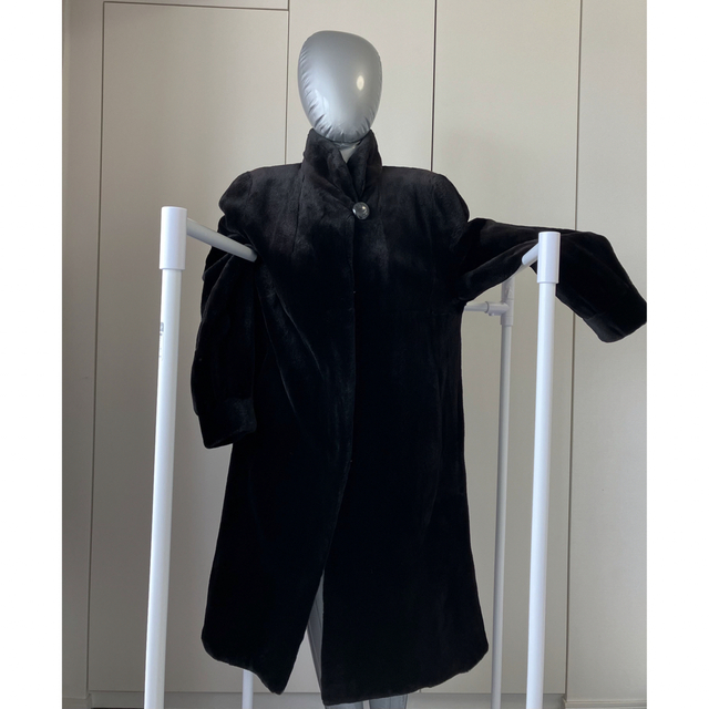 valentino☆サガミンク☆定価300万コートの通販 by はなえ|ラクマ valentino☆サガミンク☆定価300万コートの通販 by はなえ|ラクマ