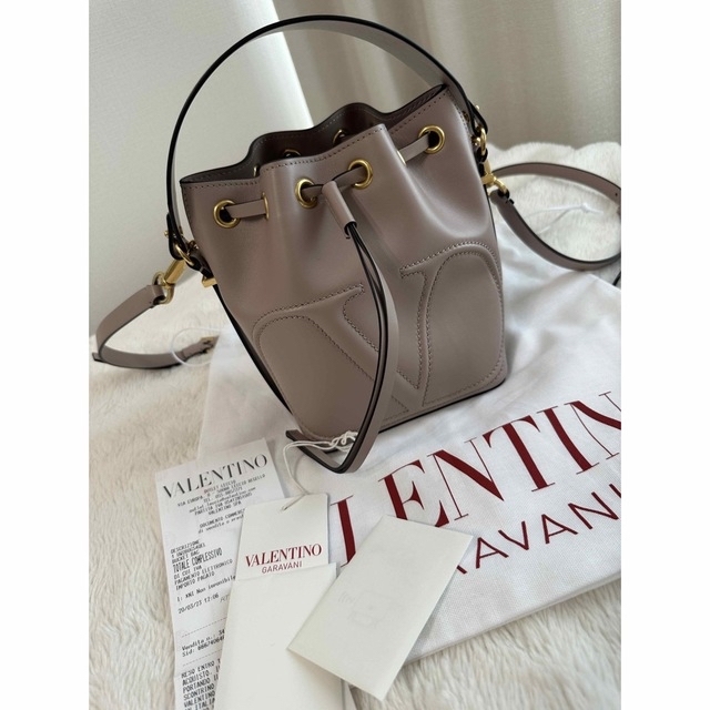 valentino garavani - 【超美品】Valentino Vロゴ バケットバックの