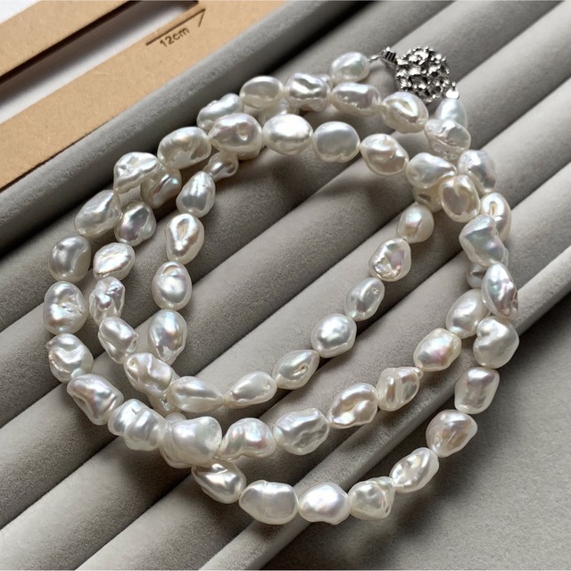 淡水真珠　バロックパールのネックレスです　セミロングサイズ