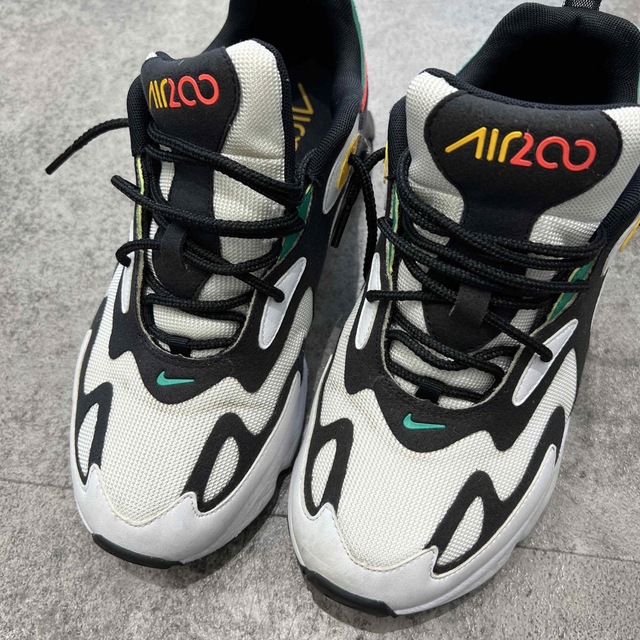 NIKE(ナイキ)のNIKE ナイキ エアマックス　Air MAX AIR200  スニーカー 美品 メンズの靴/シューズ(スニーカー)の商品写真