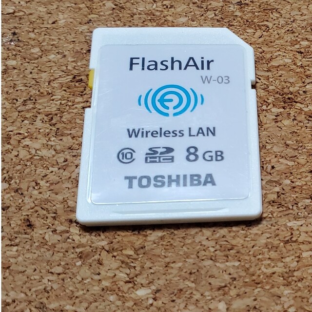 東芝(トウシバ)のFlashAIR　8GB スマホ/家電/カメラのカメラ(デジタル一眼)の商品写真