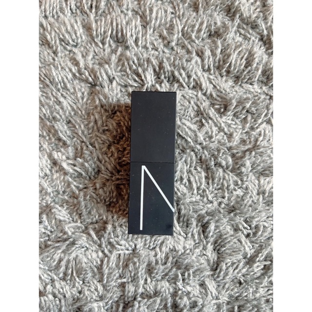 NARS(ナーズ)のNARS ナーズ リップスティック / 2910 ミニリップ コスメ/美容のベースメイク/化粧品(口紅)の商品写真