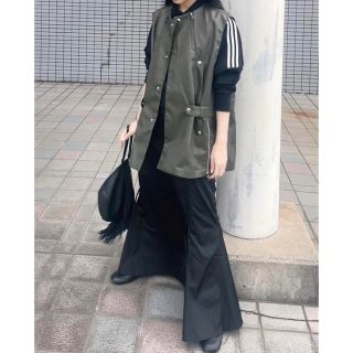 トゥデイフル(TODAYFUL)のlapeaudegem sports nylon skirt ブラック(ロングスカート)