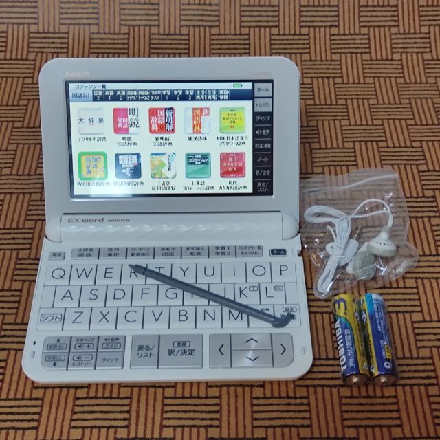 美品 カシオ 電子辞書 XD-Z9800 英語上級モデル+中国語コンテンツ