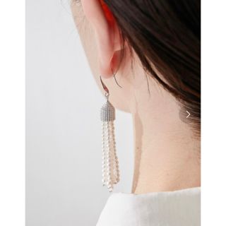 イアパピヨネ(ear PAPILLONNER)の【新品未使用】ear PAPILLONER パールタッセルピアス(ピアス)