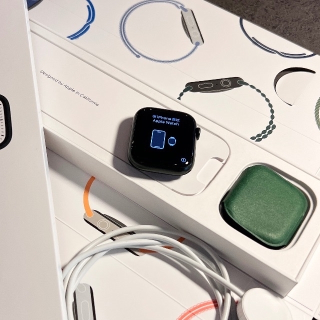 Apple Watch Series 7 (GPSモデル) - 45mmグリーン