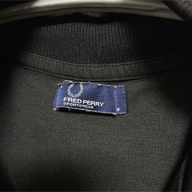 FRED PERRY(フレッドペリー)のFREDPERRY フレッドペリー　トラックジャケット　M ブラック メンズのトップス(ジャージ)の商品写真