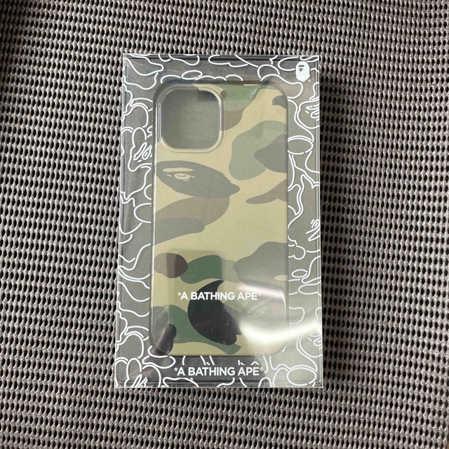 A BATHING APE(アベイシングエイプ)のA BATHING APE スマホケース iPhone12pro Max スマホ/家電/カメラのスマホアクセサリー(iPhoneケース)の商品写真