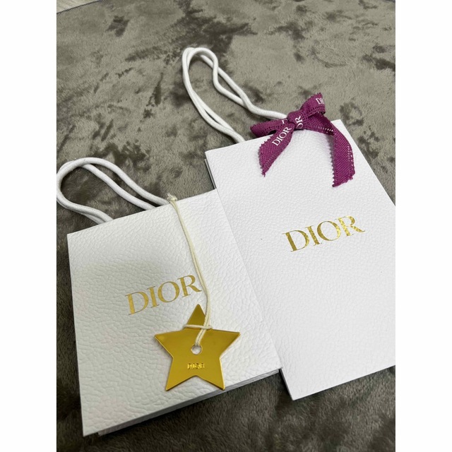 Christian Dior(クリスチャンディオール)のDIOR 紙袋 レディースのバッグ(ショップ袋)の商品写真