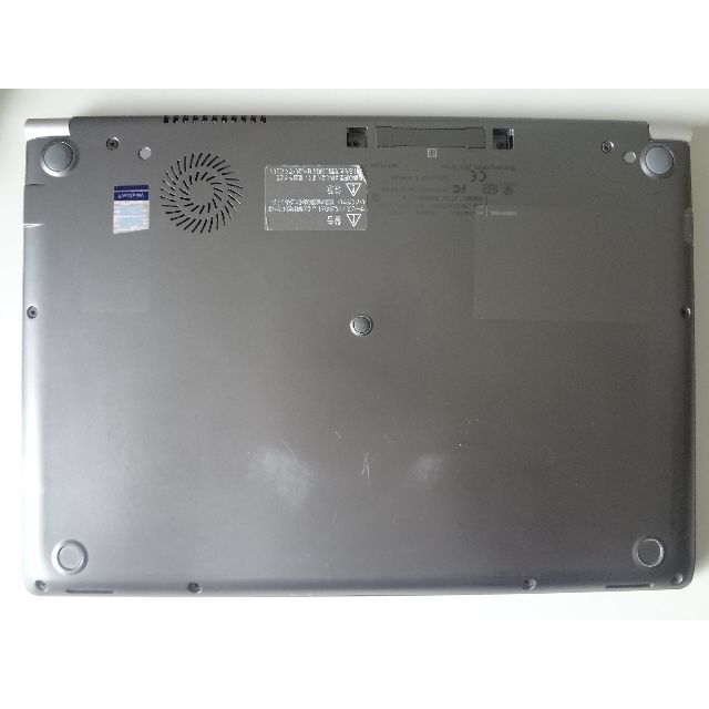 薄型dynabook R63/J i5第7世代 SSD256Gb MEM8Gb