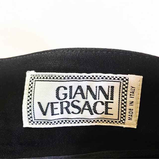 Gianni Versace(ジャンニヴェルサーチ)の▼ GIANNI VERSACE black slacks ▼ メンズのパンツ(スラックス)の商品写真