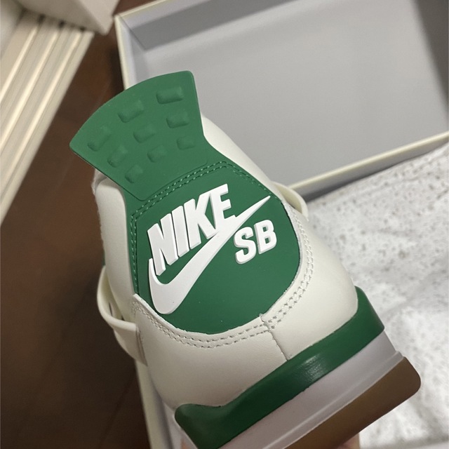 NIKE SB Air Jordan4 エアジョーダン4 パイングリーン27.5 NIKE SB Air Jordan4 エアジョーダン4 パイングリーン27.5