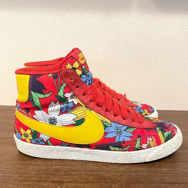 NIKE WMNS BLAZER MID TEXTILE PRINT ナイキ