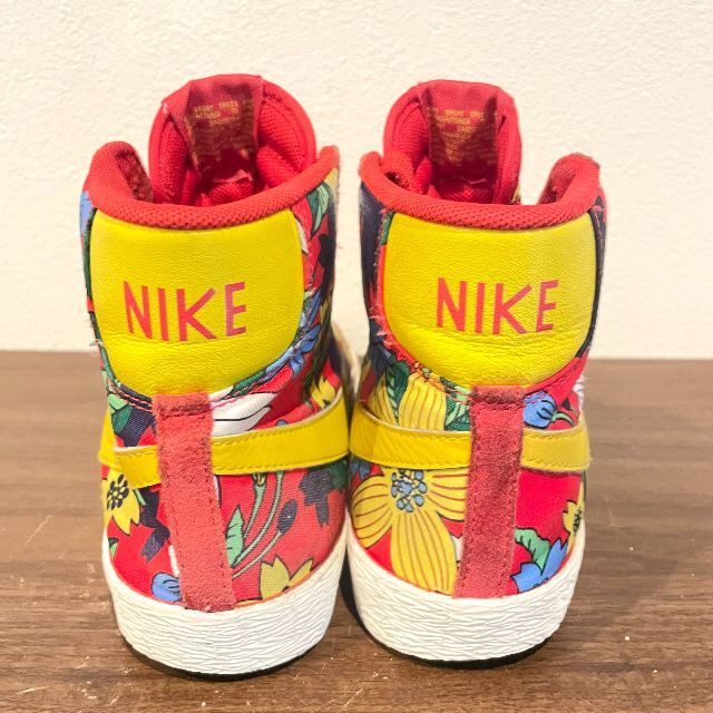 NIKE WMNS BLAZER MID TEXTILE PRINT ナイキ