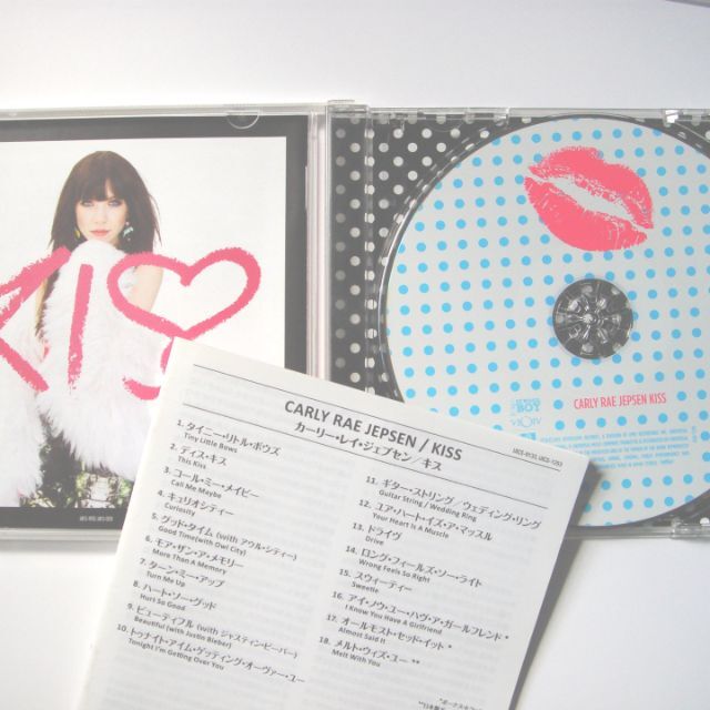 Carly Rae Jepsen /Kiss　カーリー・レイ・ジェプセン　キス エンタメ/ホビーのCD(ポップス/ロック(洋楽))の商品写真