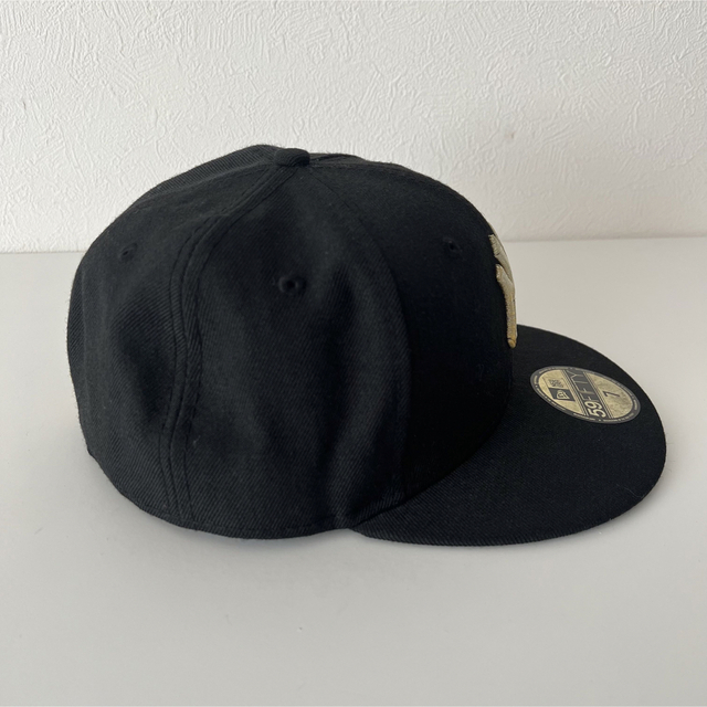 NEW ERA(ニューエラー)の【美品】NEW ERA キャップ　59フィフティ　ブラック　NBA ユニセックス メンズの帽子(キャップ)の商品写真