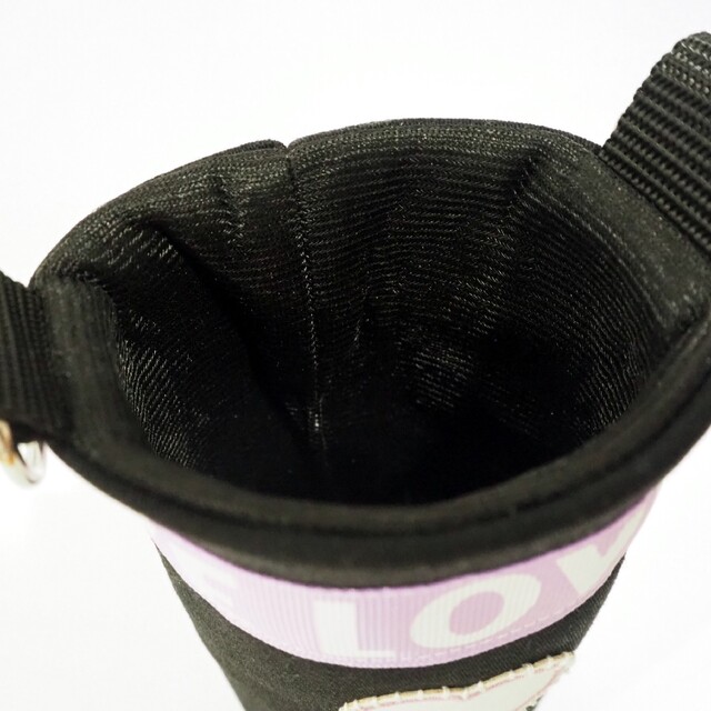 6. 水筒カバー　黒ベルト付き　チェックハート ハンドメイドのキッズ/ベビー(外出用品)の商品写真