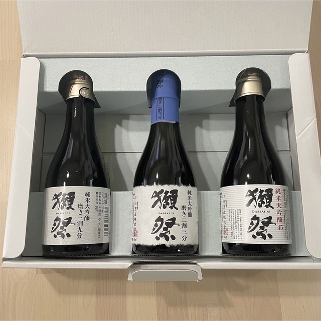 獺祭 飲み比べセット 純米大吟醸 磨き違い 180ml ミニセット 食品/飲料/酒の酒(日本酒)の商品写真