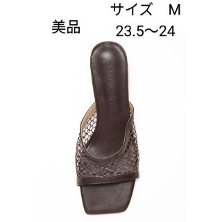 美品　ブラウン　メッシュスクエアサンダル　サイズM　23.5-24(サンダル)