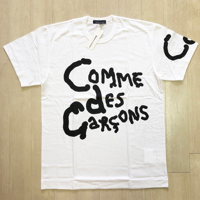 COMME des GARCONS(コムデギャルソン)の限定 コムデギャルソン ロゴTシャツ シュプリーム サカナクション 青山バッグ メンズのトップス(Tシャツ/カットソー(半袖/袖なし))の商品写真