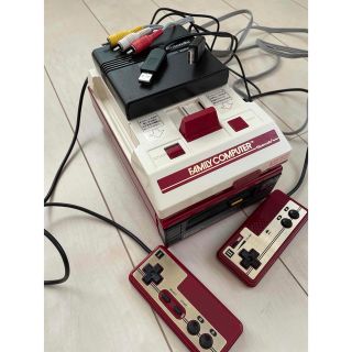 ファミリーコンピュータ(ファミリーコンピュータ)のファミコンAV化仕様　ディスクシステム　USB電源仕様(家庭用ゲーム機本体)