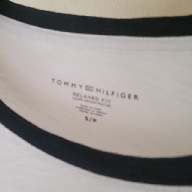 TOMMY HILFIGER(トミーヒルフィガー)のトミーヒルフィガー　ロンT レディースのトップス(Tシャツ(長袖/七分))の商品写真