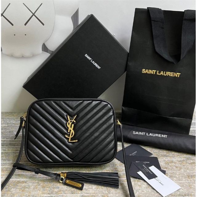 イヴ・サンローラン YSL キルティングショルダーバッグ イヴ・サンローラン YSL キルティングショルダーバッグ