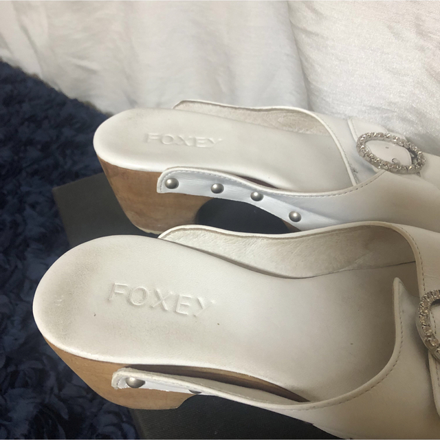 FOXEY(フォクシー)のフォクシー　サンダル　サイズS  白色 レディースの靴/シューズ(サンダル)の商品写真