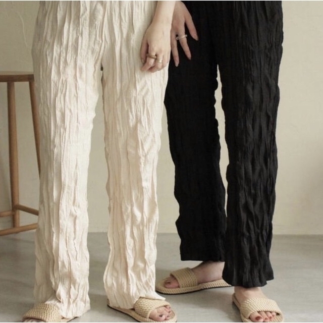 lawgy(ラウジー)のIawgy jureum pants レディースのパンツ(カジュアルパンツ)の商品写真