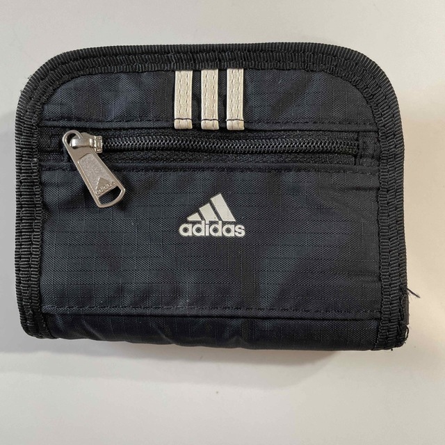 adidas(アディダス)のadidas財布 キッズ/ベビー/マタニティのこども用ファッション小物(財布)の商品写真