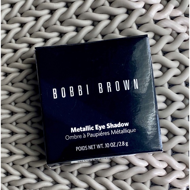 BOBBI BROWN(ボビイブラウン)のBOBBI BROWN ボビーブラウン　アイシャドウ　ブラックベリー コスメ/美容のベースメイク/化粧品(アイシャドウ)の商品写真