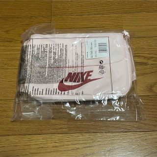 ナイキ(NIKE)のNIKE ナイキ　クロスボディバッグ ピンク　新品(ボディバッグ/ウエストポーチ)