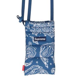 シュプリーム(Supreme)のシュプリーム  22AW  Puffer Neck Pouch Blue Paisley パフィ ネック ポーチショルダーバッグ メンズ(ショルダーバッグ)