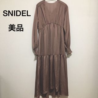 スナイデル(SNIDEL)の【美品】SNIDEL スナイデル　プリーツ　ロングワンピース(ロングワンピース/マキシワンピース)