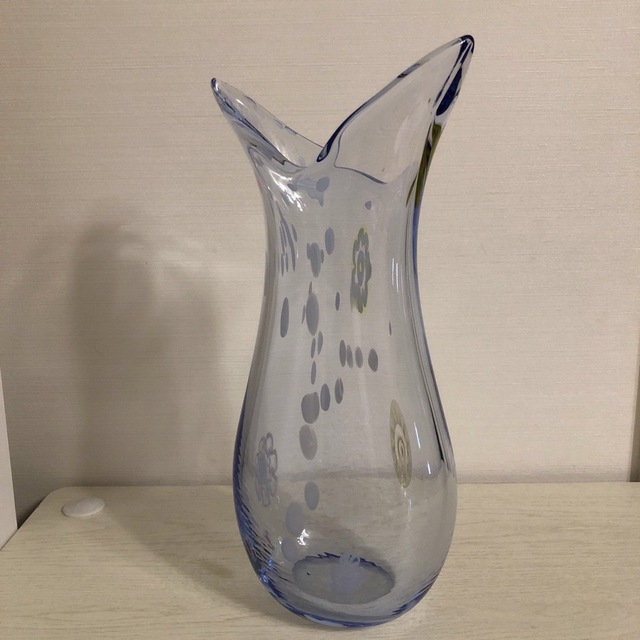 最終値下げ！ガラスの花瓶　ガラス　フラワーベース　花瓶 インテリア/住まい/日用品のインテリア小物(花瓶)の商品写真