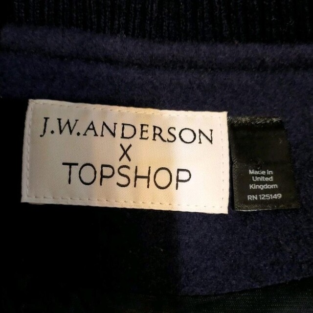 J.W.ANDERSON(ジェイダブリューアンダーソン)の英国製 美品 JW ANDERSON × TOPSHOP ブルゾン ジャンパー レディースのジャケット/アウター(ブルゾン)の商品写真