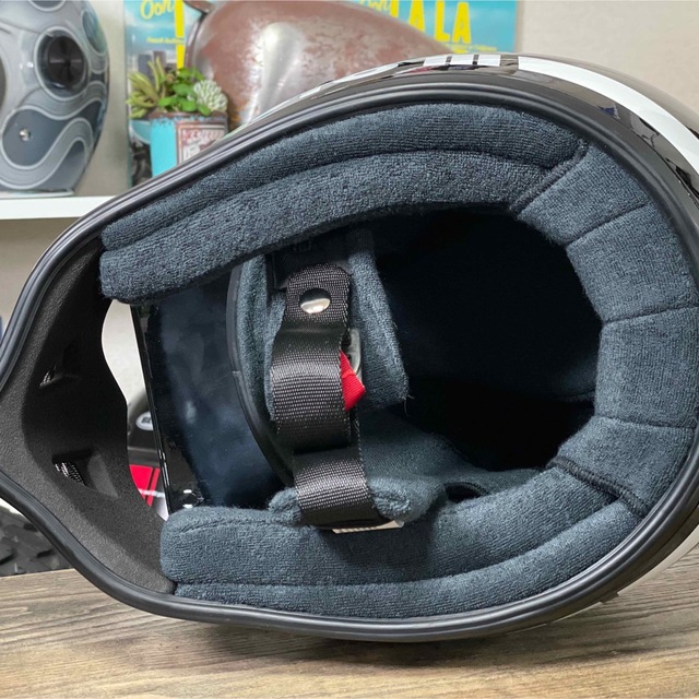 若者の大愛商品 ☆BELL Moto-3 ベル モト3 ヘルメット グロスブラック