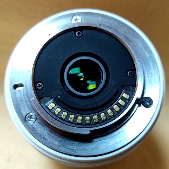 高倍率ズームレンズ Nikon 1 NIKKOR 10-100mm ホワイト 女の子向け