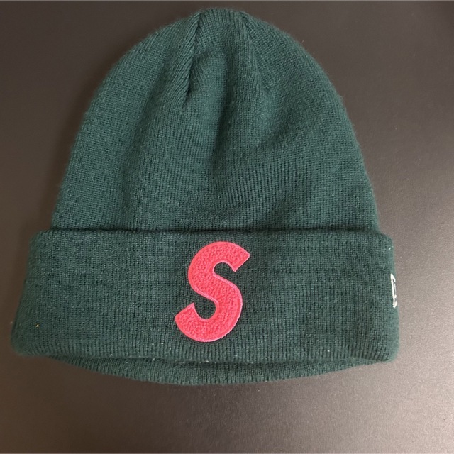 Supreme(シュプリーム)のSupreme New Era® S Logo Beanie "Green" メンズの帽子(ニット帽/ビーニー)の商品写真