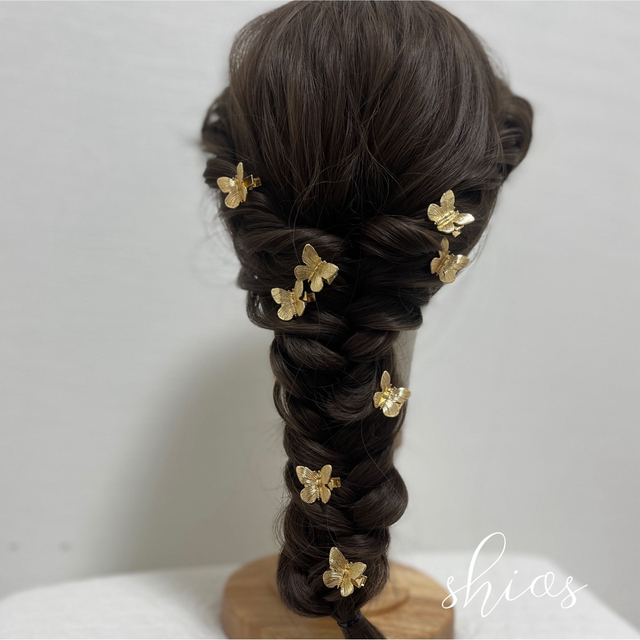 新品　ヘッドドレス　ヘアアクセサリー　バタフライ　蝶々　ブライダル　ウェディング ハンドメイドのウェディング(ヘッドドレス/ドレス)の商品写真