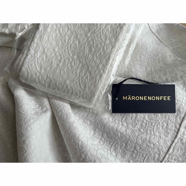 Drawer(ドゥロワー)のMARONENONFEE マーロンエノンフィ ジャガードバルーントップス 白 レディースのトップス(シャツ/ブラウス(半袖/袖なし))の商品写真