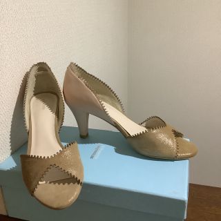 オゥバニスター(AU BANNISTER)のAU BANNISTER ラメスエード風オープントゥパンプス　サイズ39箱付新品(ハイヒール/パンプス)