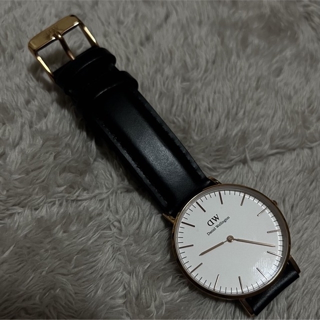 Daniel Wellington(ダニエルウェリントン)のDaniel Wellington ダニエルウィリントンB36R4 電池切れ レディースのファッション小物(腕時計)の商品写真