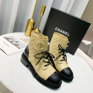 極細繊維クロス 美品CHANELマトラッセココマークレースアップブーツ