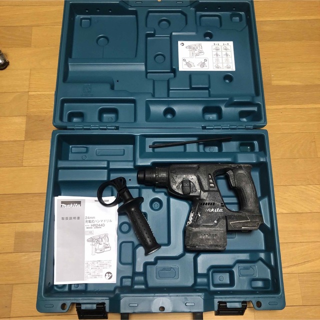 マキタ HR244D 充電式ハンマドリル - 工具/メンテナンス