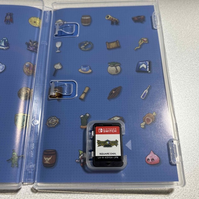 Nintendo Switch(ニンテンドースイッチ)のドラゴンクエスト トレジャーズ　蒼き瞳と大空の羅針盤 Switch エンタメ/ホビーのゲームソフト/ゲーム機本体(家庭用ゲームソフト)の商品写真