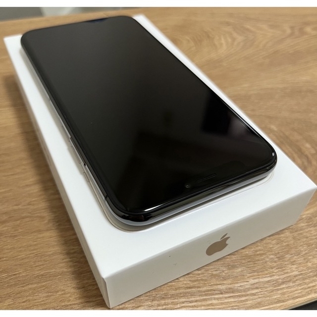 iPhone(アイフォーン)のiPhone X 本体 256GB スマホ/家電/カメラのスマートフォン/携帯電話(スマートフォン本体)の商品写真