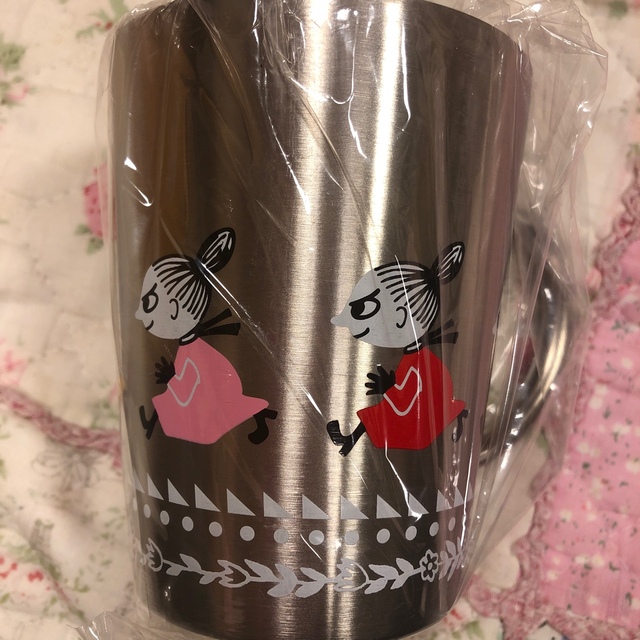 MOOMIN(ムーミン)のリトルミイマグカップ インテリア/住まい/日用品のキッチン/食器(グラス/カップ)の商品写真