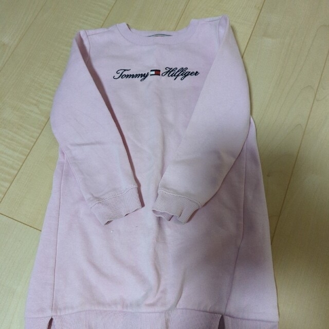 TOMMY HILFIGER(トミーヒルフィガー)のトミーヒルフィガー    ワンピース キッズ/ベビー/マタニティのキッズ服女の子用(90cm~)(ワンピース)の商品写真