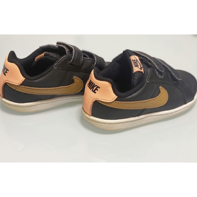 NIKE(ナイキ)のNIKE スニーカー 15cm キッズ/ベビー/マタニティのキッズ靴/シューズ(15cm~)(スニーカー)の商品写真